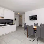 Apartamento In 5648 *