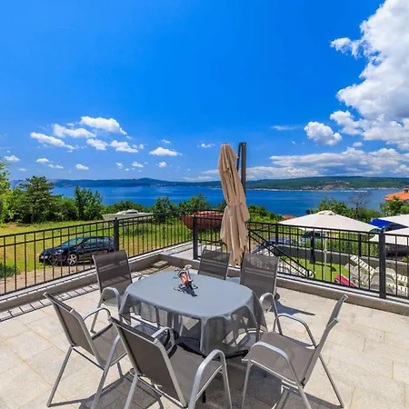 Appartamento In 5648 Crikvenica