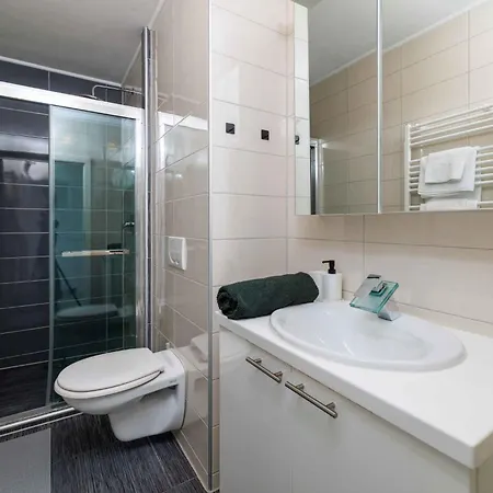 Apartament In 5648