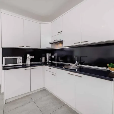 Apartament In 5648 Crikvenica