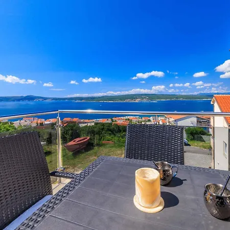 Apartament In 5648 Crikvenica